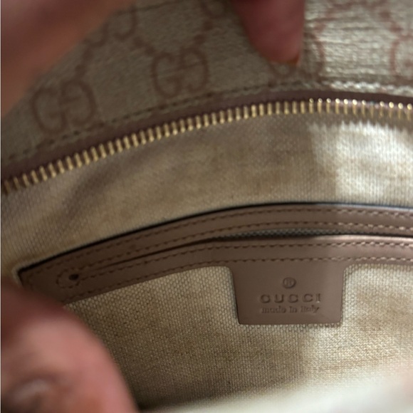 GUCCI Front Zip Flat Messenger Bag GG Coated Canvas Medium - Picture 3 of 7